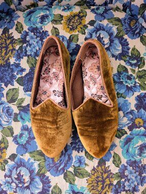 Birdies Heron Flat Amber Velvet Smoking Slipper